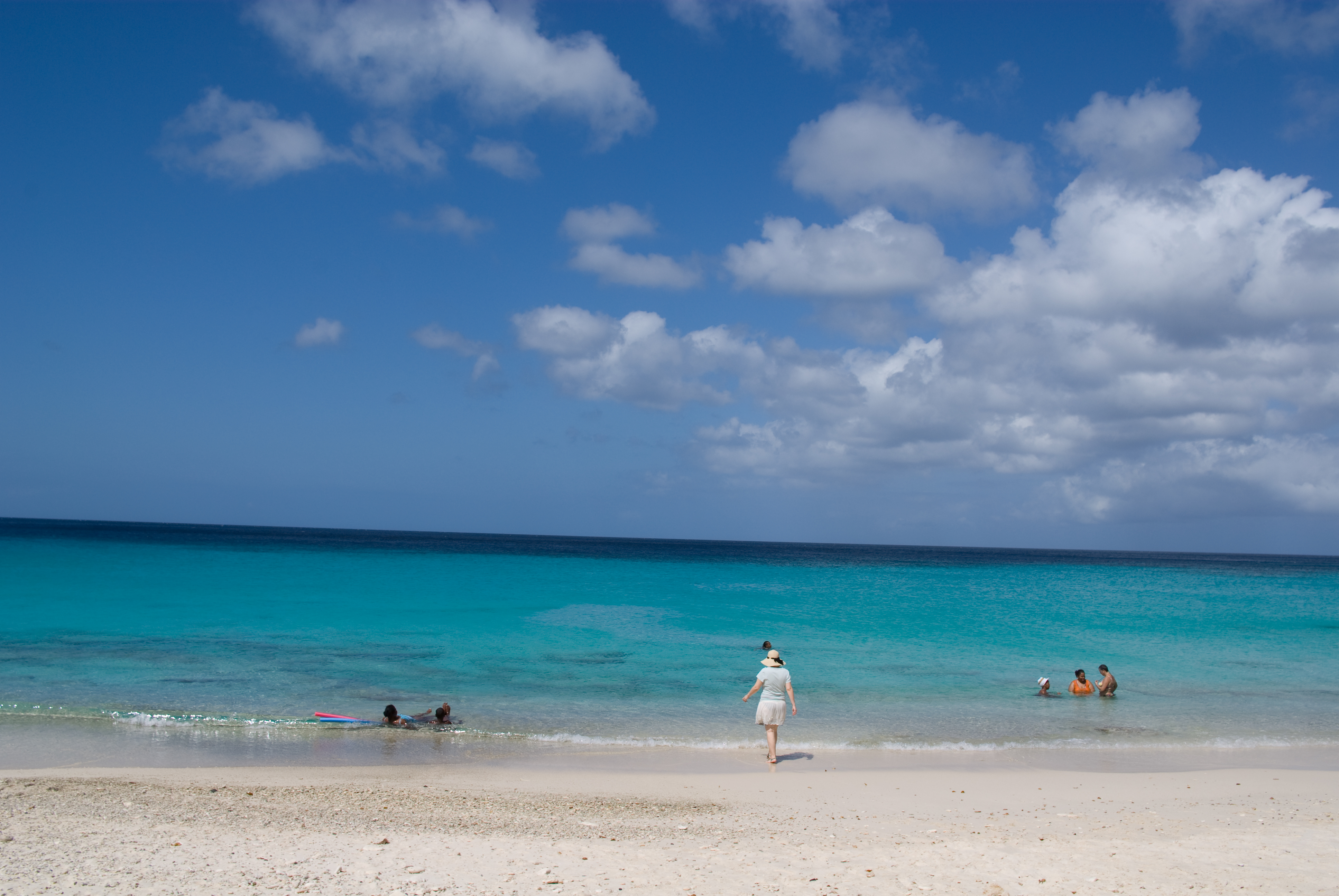 Ontdek Playa Kenepa Chiki: Rust en Snorkelplezier
